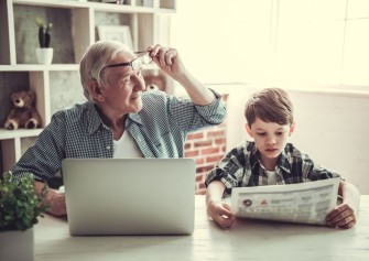 Lesen und seine bedeutende Rolle für ältere Menschen