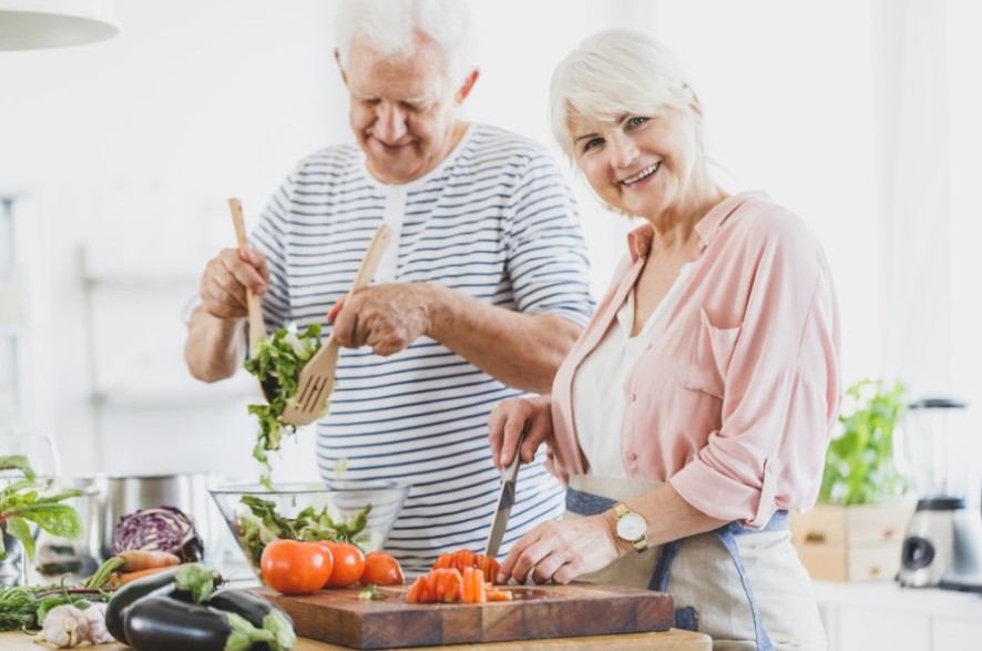 Taux de cholestérol trop élevé chez les personnes âgées