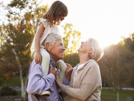 Qu’est ce qui est permis lorsque les grands-parents s'occupent des petits-enfants ?
